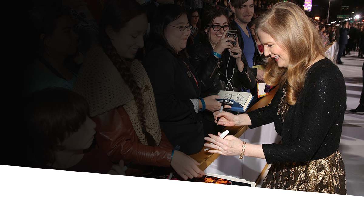 Suzanne Collins signing books